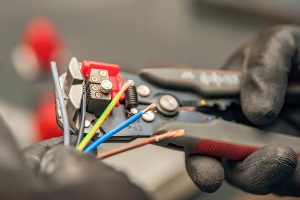Best Home Electrical Repair  in Gladstone, MI