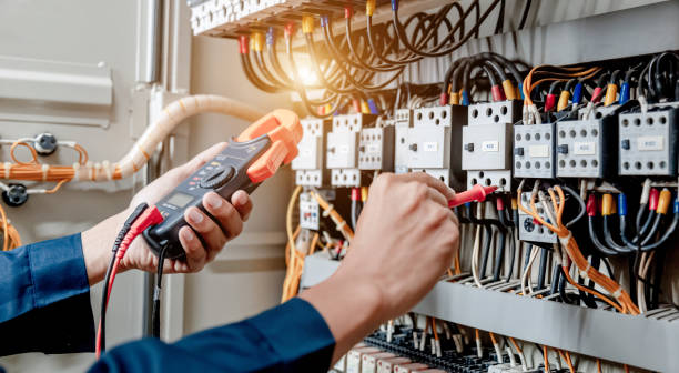 Best Emergency Electrical Repair  in Gladstone, MI