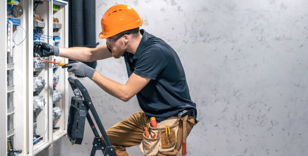 Best Circuit Breaker Repair  in Gladstone, MI